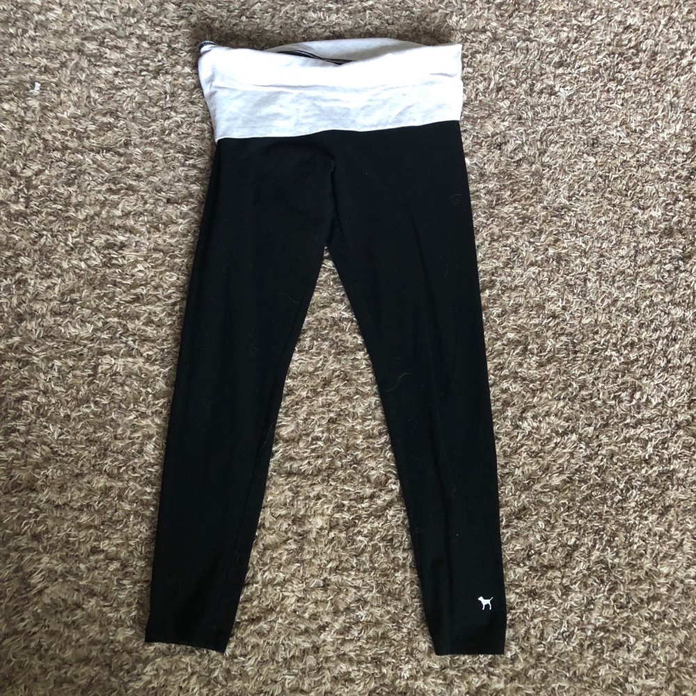 PINK Victoria’s Secret leggings